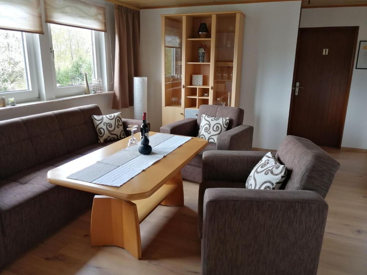 Flat In Polle Near The Forest Extérieur photo